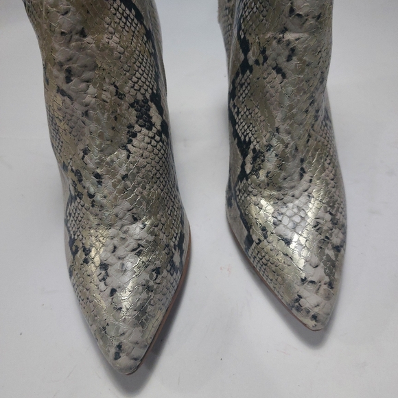 ALDO Snake Skin Print Bootie Size 8M - Picture 7 of 14